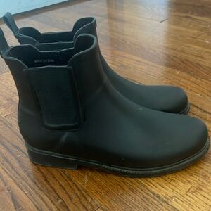J. Crew Chelsea rubber boot black size 8
